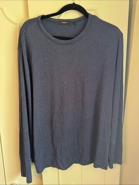 Theory Men's Long Sleeve Crewneck in Navy Blue